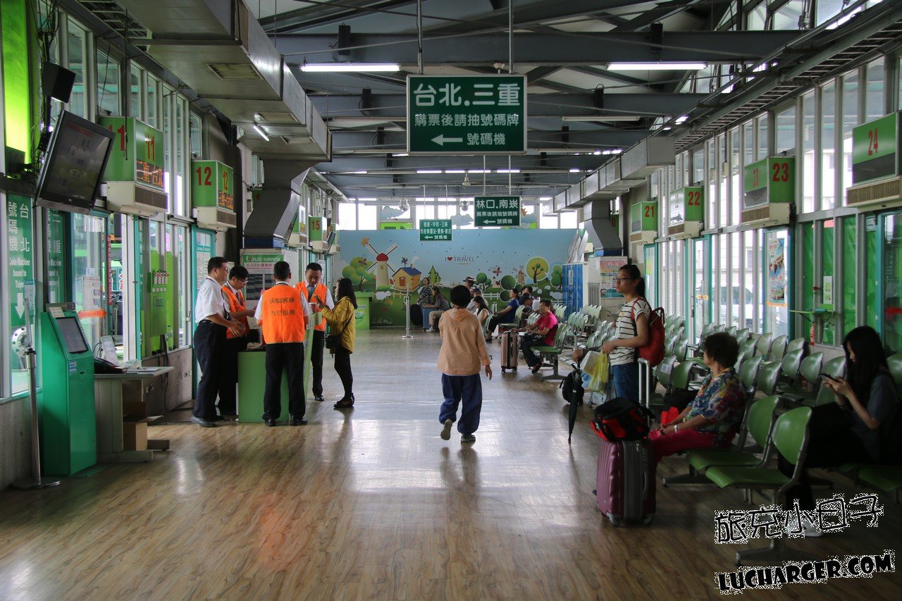 台中景點 北區 統聯客運中港轉運站 旅充小日子