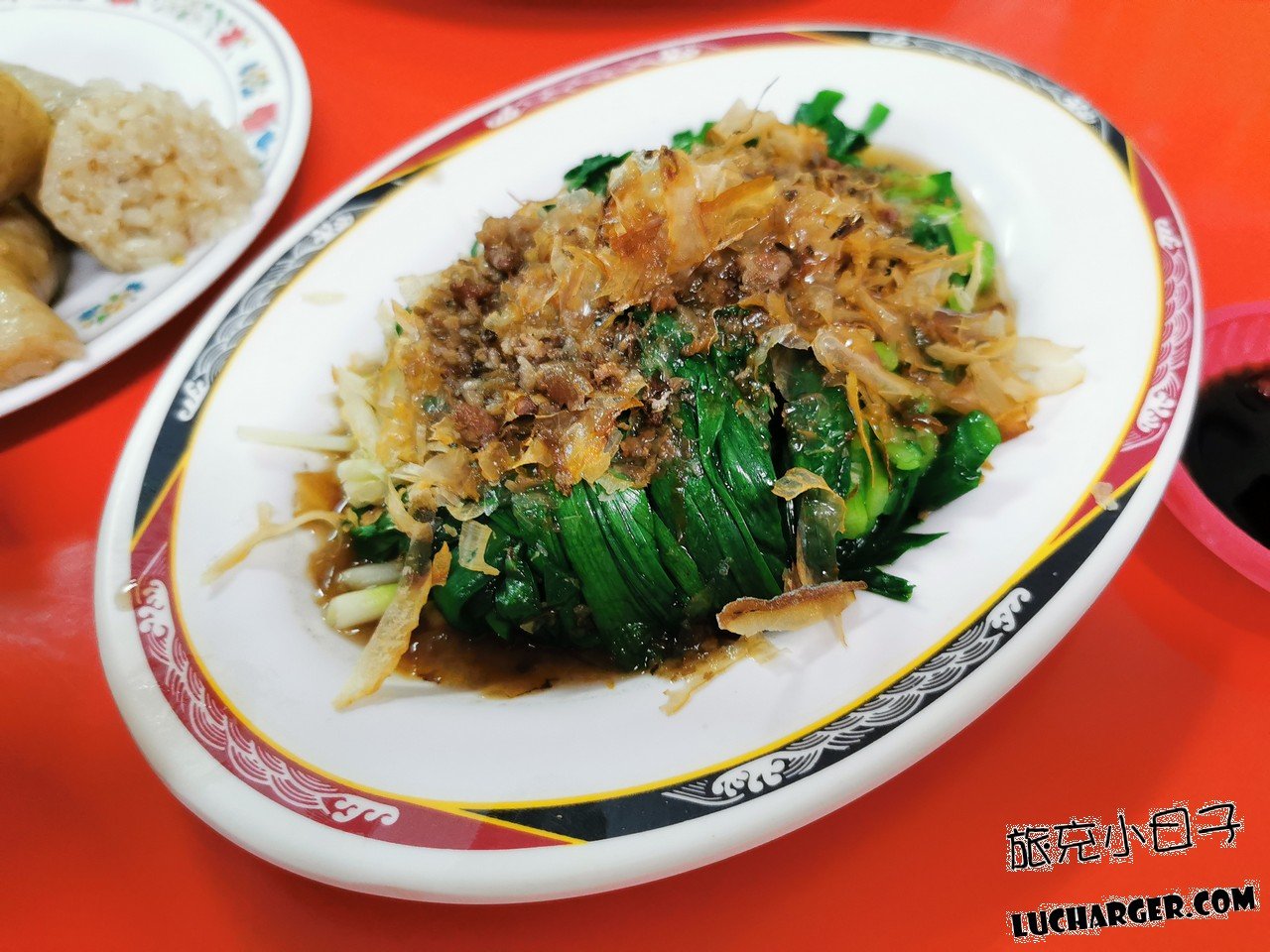 卑南豬血湯台東店韭菜小菜與柴魚