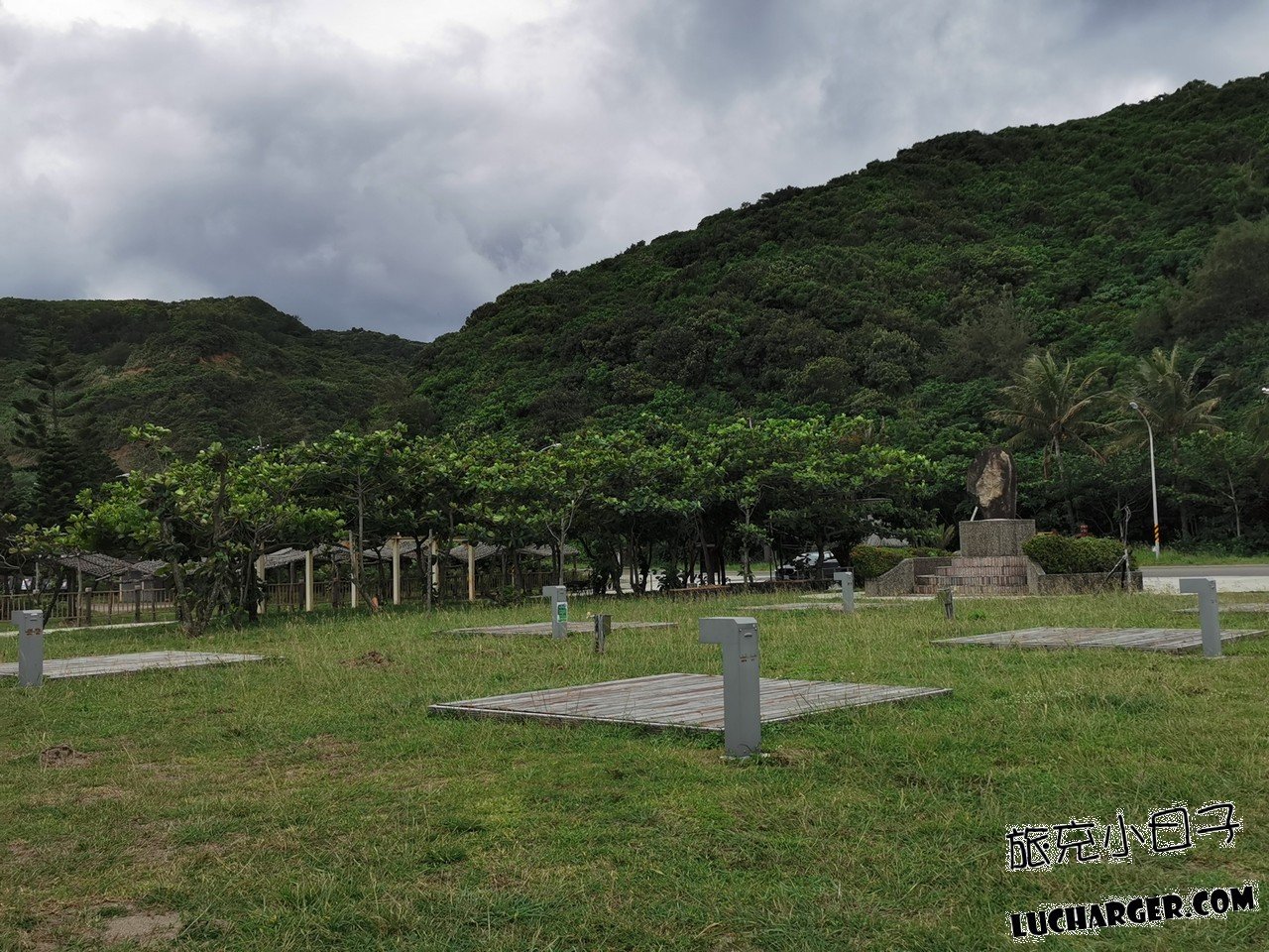 南田海岸親水公園木棧板露營營位