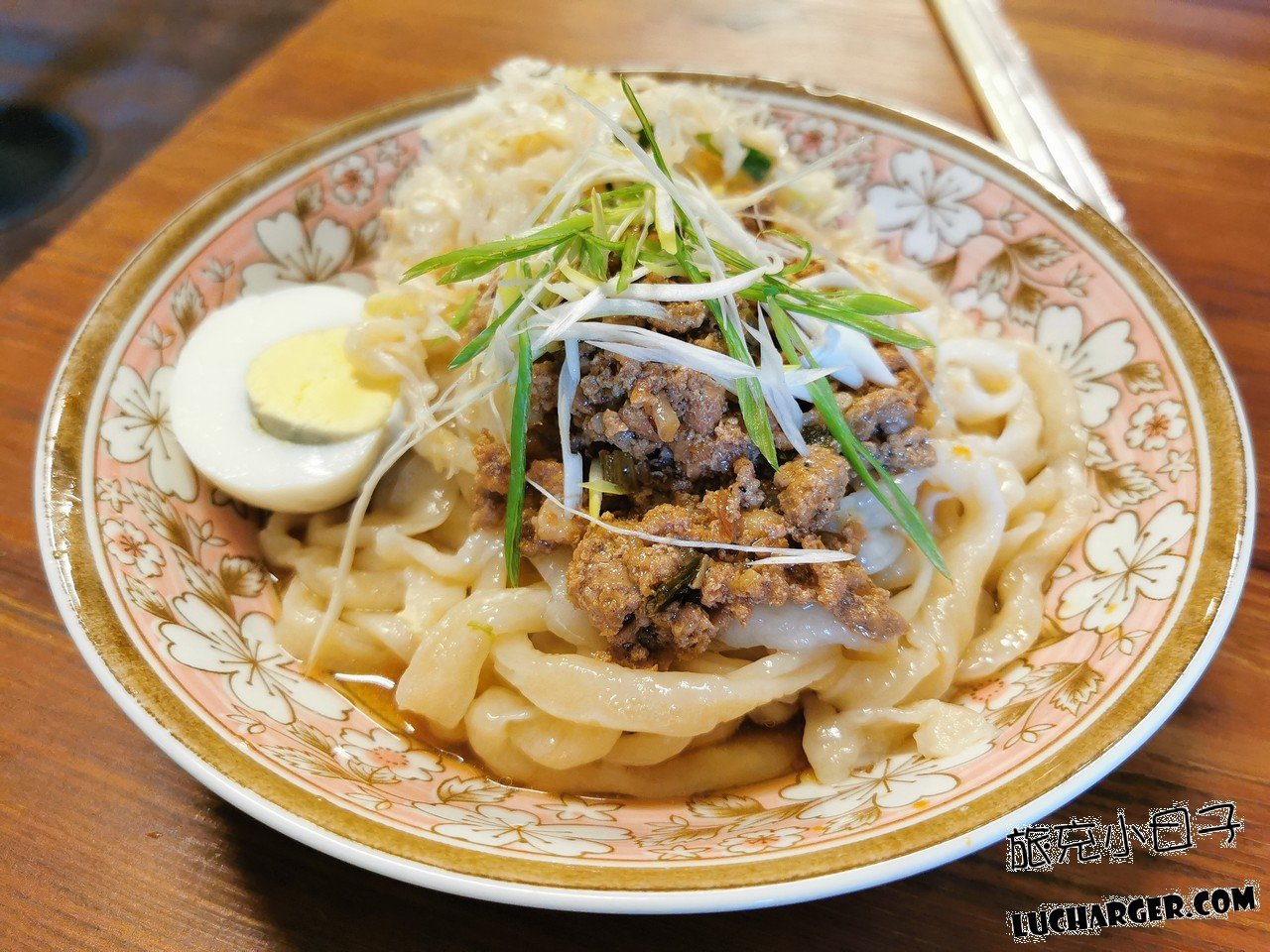 大陸婆婆麵食館油潑麵
