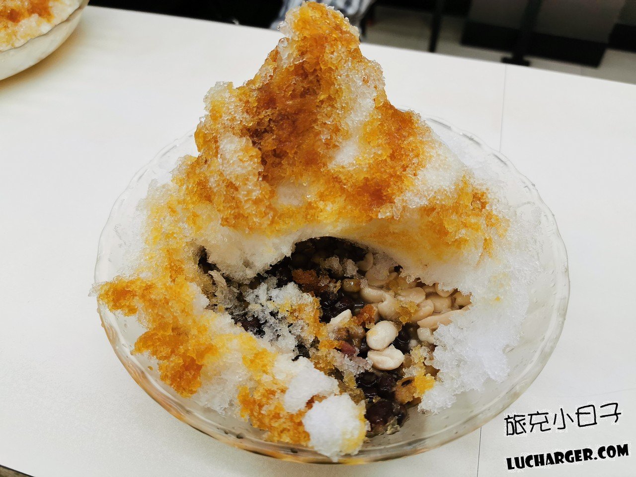 寶桑湯圓碎冰融化後露出配料