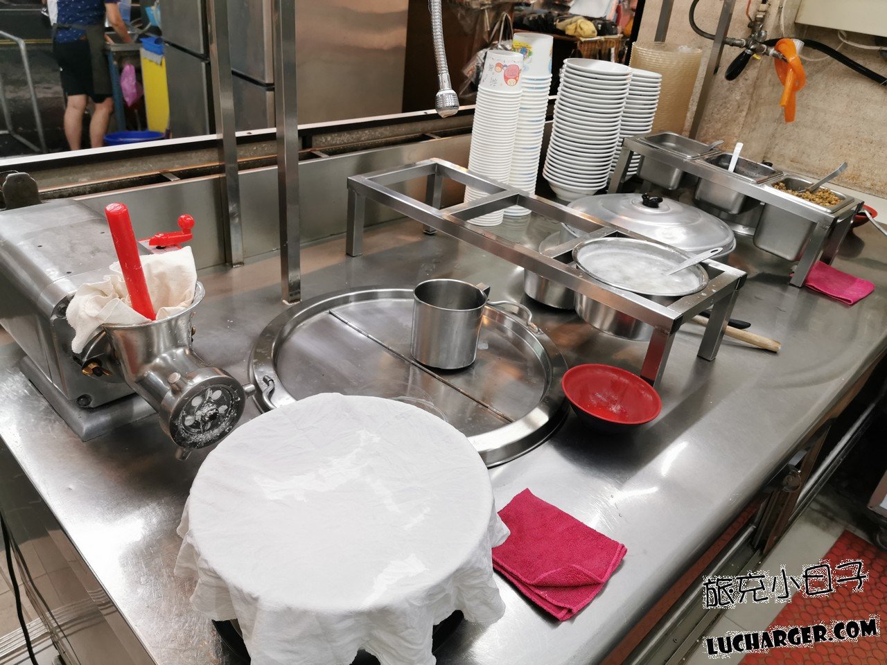 寶桑湯圓點餐櫃台與店內空間