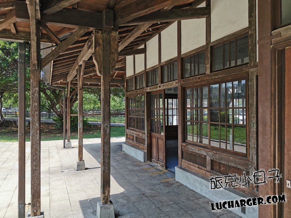 七堵鐵道紀念公園站房月台與停留空間