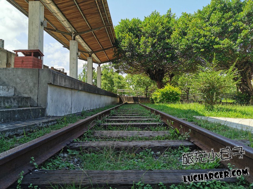 七堵鐵道紀念公園軌道與月台鐵道景觀