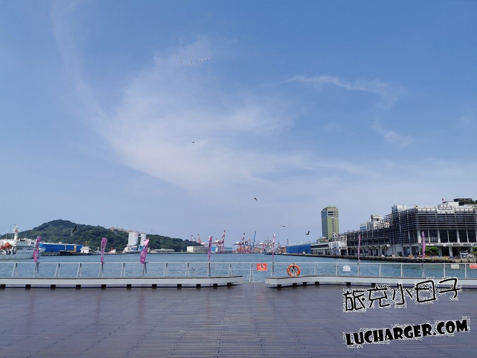 海洋廣場港邊平台與基隆港海景