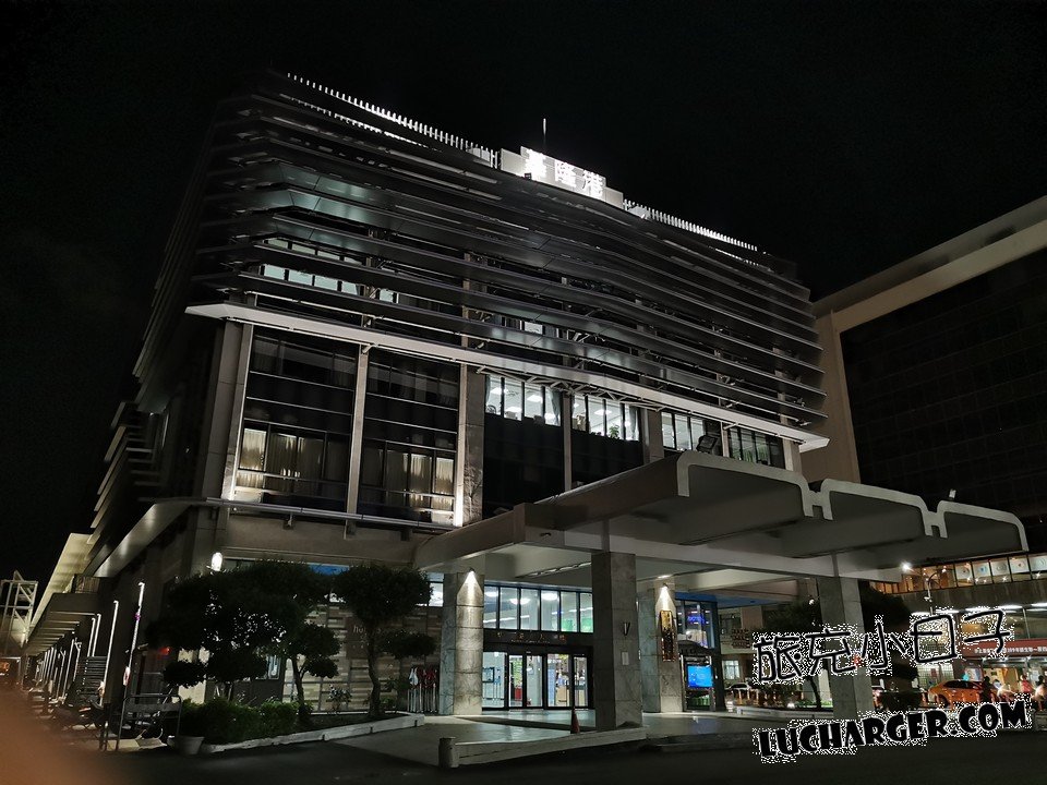 基港大樓與基隆港務分公司外觀，基隆港郵輪景點與市區散步動線